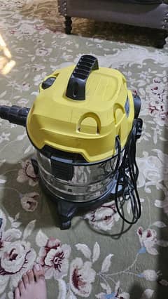 vacuum cleaner dry/wet  new import from dubai