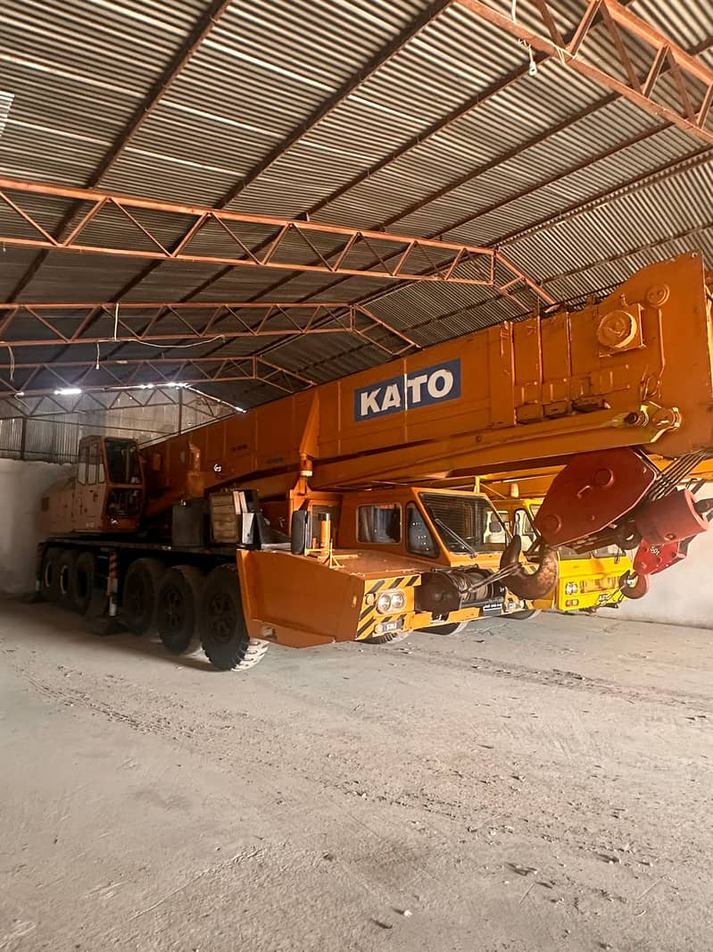 Awan crane rental services 25 TONS, 50 TONS & 100 TONS. 4