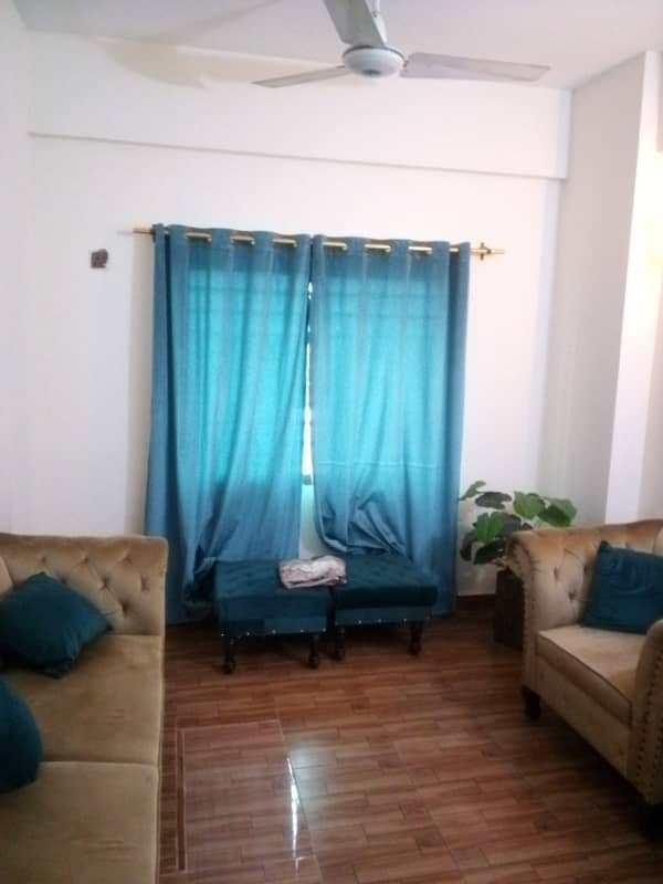 WELL MAINTAINED 3 BED DD AVAILABLE FOR RENT MAIN TARIQ ROAD 4