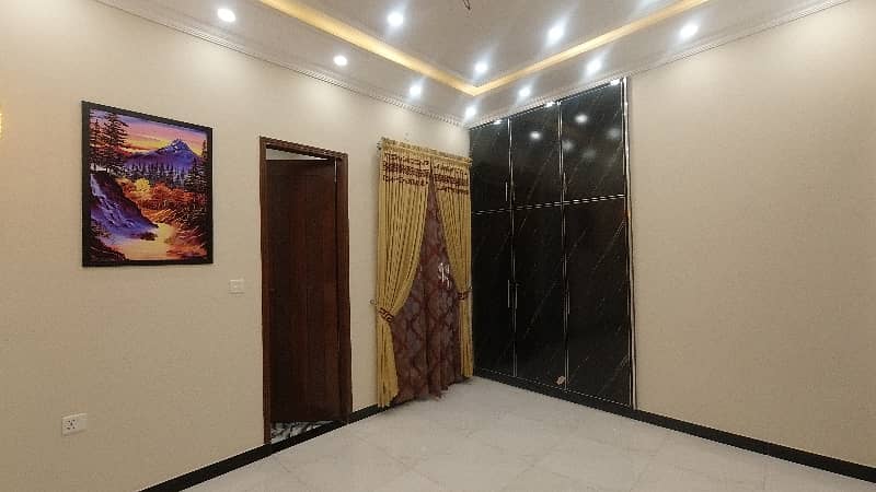 Ideally Located House Of 787 Square Feet Is Available For Sale In Lahore 10