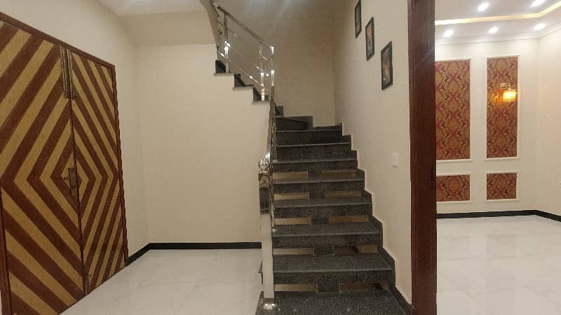 Ideally Located House Of 787 Square Feet Is Available For Sale In Lahore 13