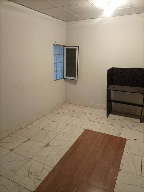 3 BED DD AVAILABLE FOR RENT MAIN TARIQ ROAD 7