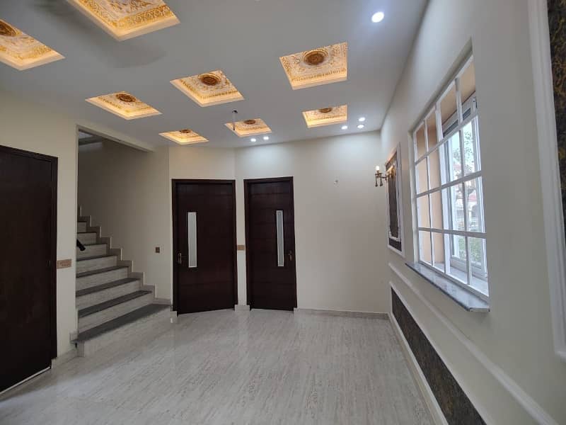 Highly-Coveted Corner 4 Marla House Is Available In Bismillah Housing Scheme - Block C For Sale 2