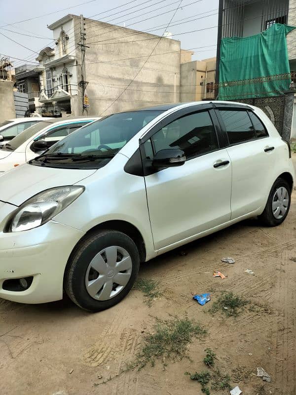 Toyota Vitz 2010 1