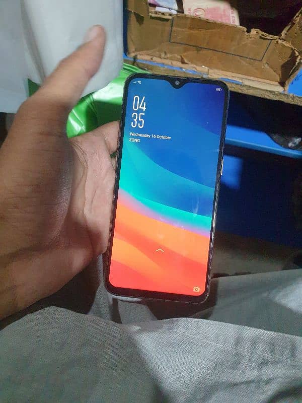 oppo f9.   infink hot 10 2