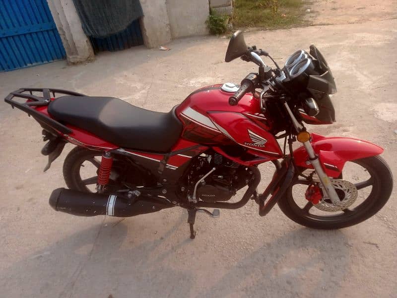 Honda CB 150F 5