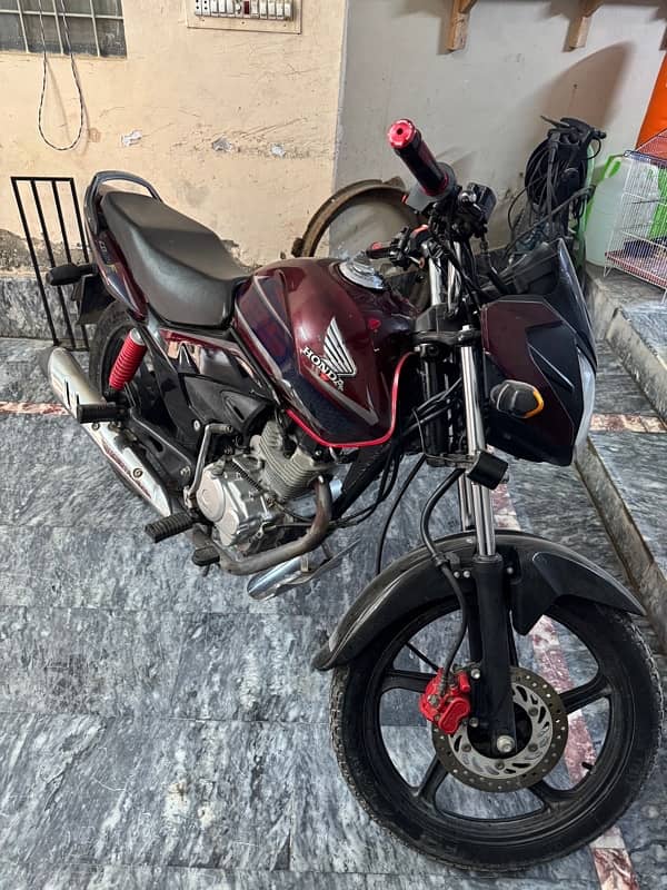 honda cb 125f 9/10 condition 3