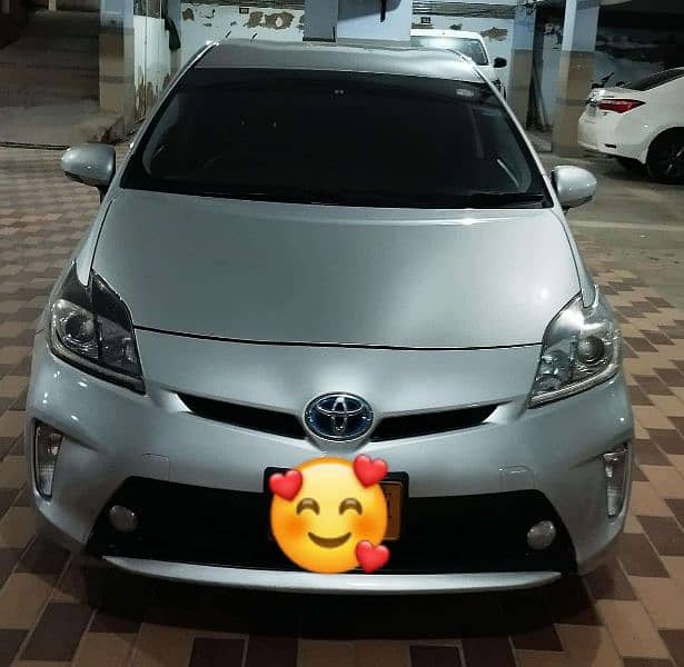 Toyota Prius S-LED 1