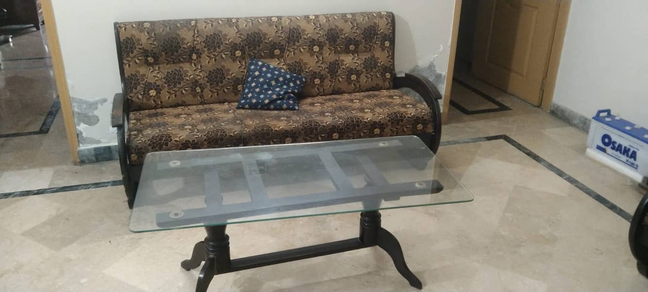 5 Seater Sofa with Table 1