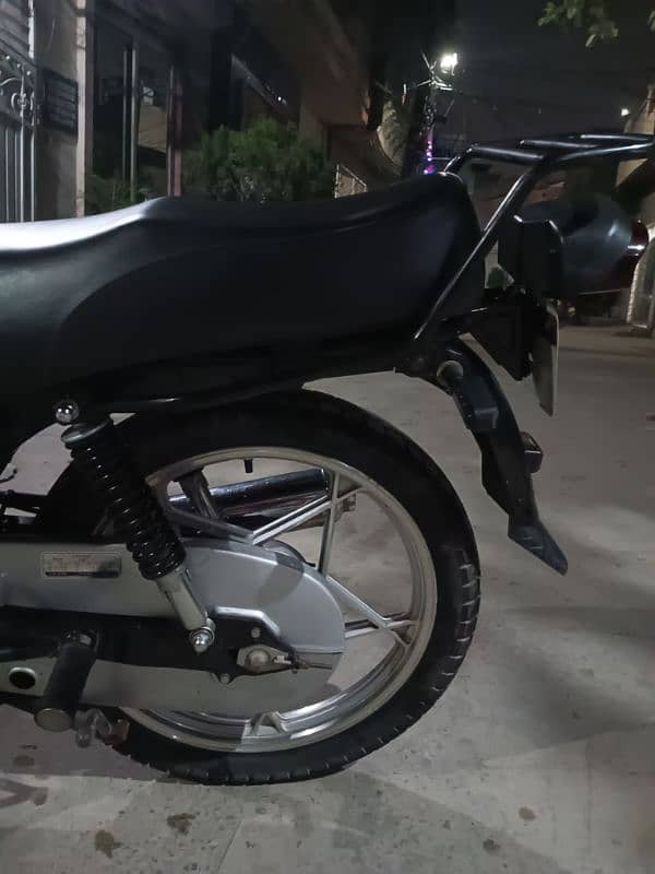 suzuki Gs 150 cc Lush condition 2