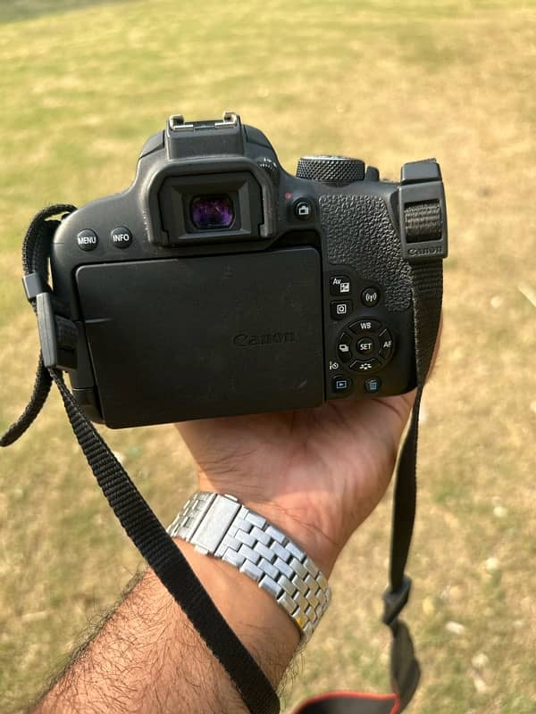 CANON 800 D WITH ORIGINAL BOX ( 18 - 55 mm ) ( 50 mm ) lense 11