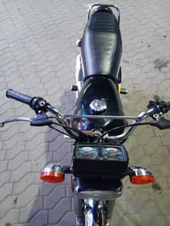 honda. 125. (model. 21) islambad no 03122972172 0