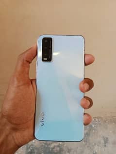 Vivo Y20. With box . 4/64