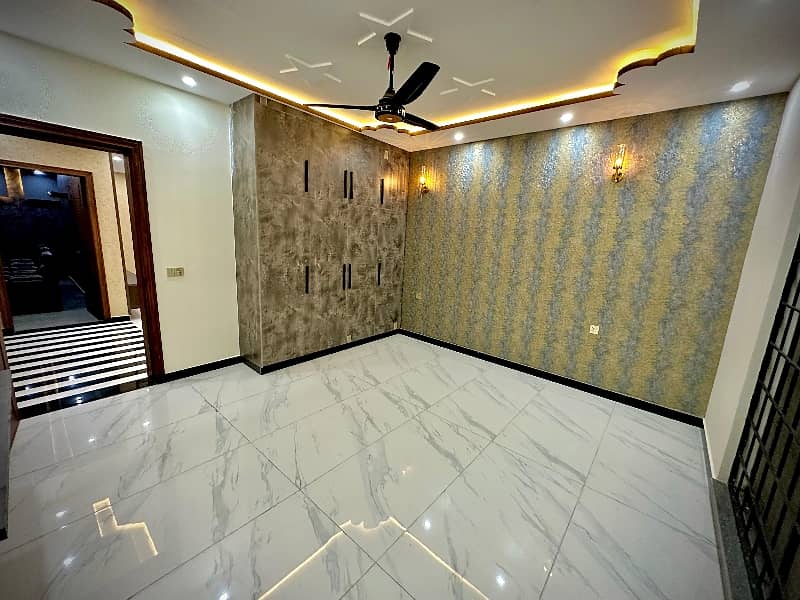 1 Kanal Like A New Beautiful Upper Portion For Rent 12