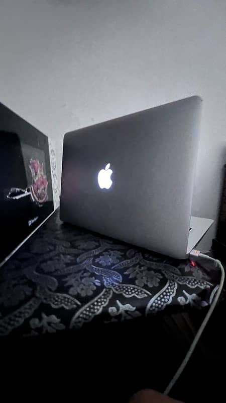 Apple Macbook Air 2015 3