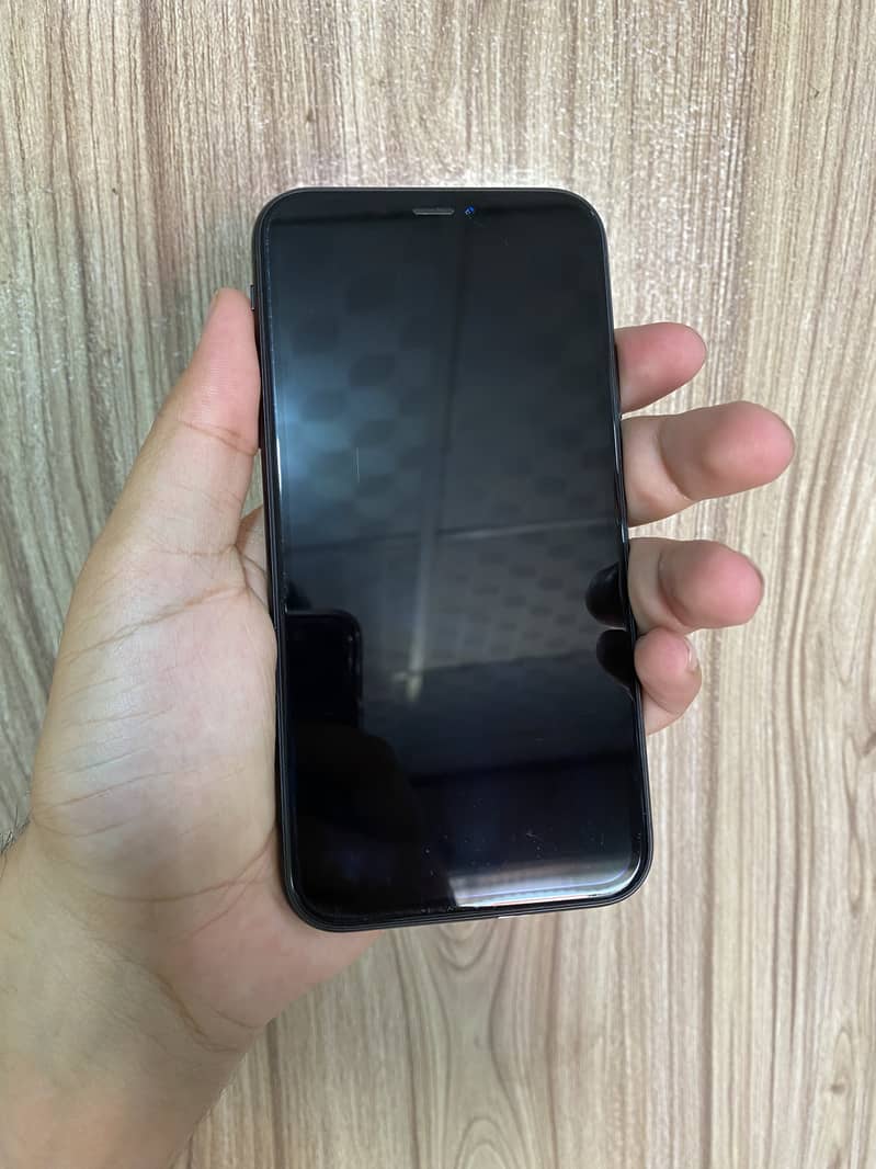 iPhone XR 128GB 1