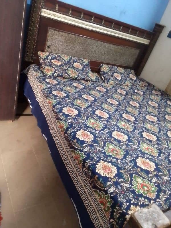 Bed for sell use 0