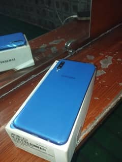 Samsung A50 mobile and only box