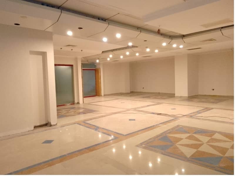 Area 1300 square Feet Brand New Corporation Office Available For Rent in Gulberg 3 Lahore 8