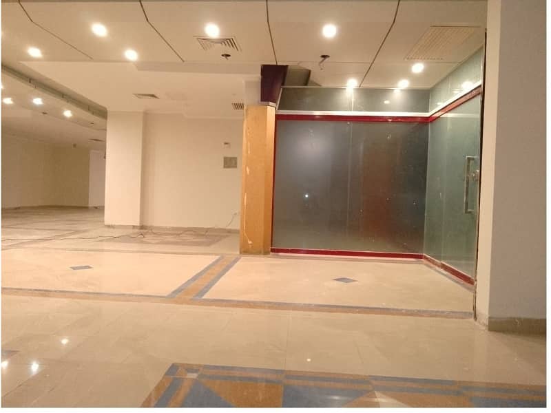 Area 1300 square Feet Brand New Corporation Office Available For Rent in Gulberg 3 Lahore 10