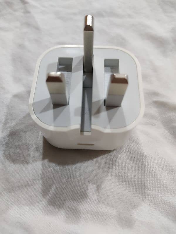 Apple Iphone Type-c Charger 0