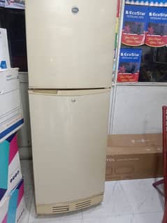 l fridge medium small size okay condition