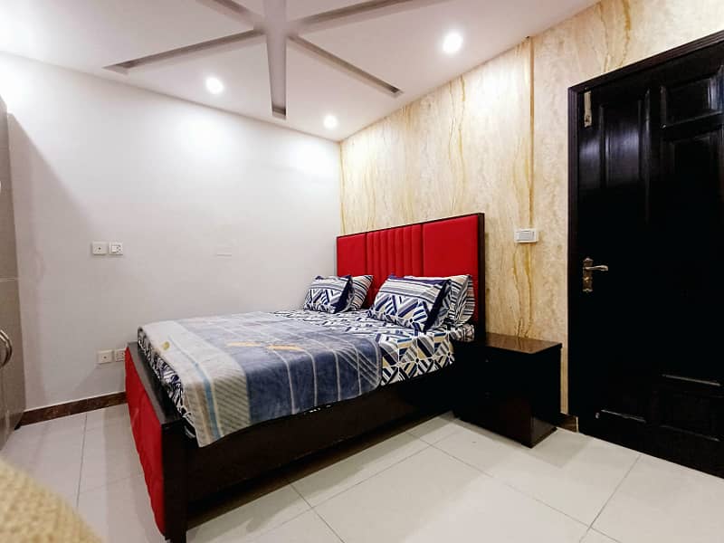 Luxury Studio/1 BHK/2 BHK available on daily basis 1