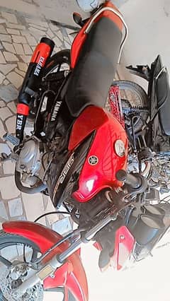 Yamaha ybr 125 good condition model 2019 0