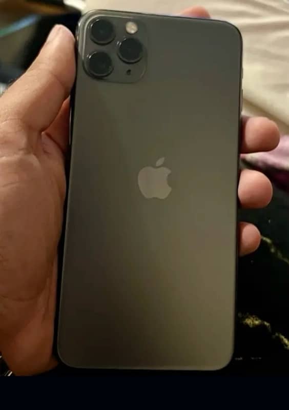 iPhone 11 Pro Max 1