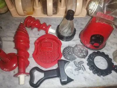 Meat chopper with all accessories 8