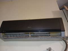 Gree A/C 1 Ton in black colour in used