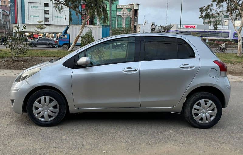 Toyota Vitz 2009 2