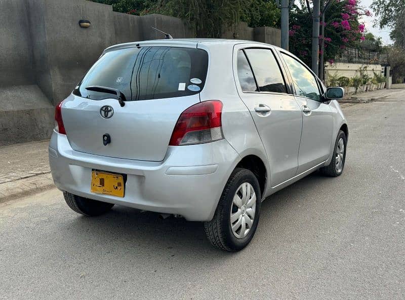 Toyota Vitz 2009 5