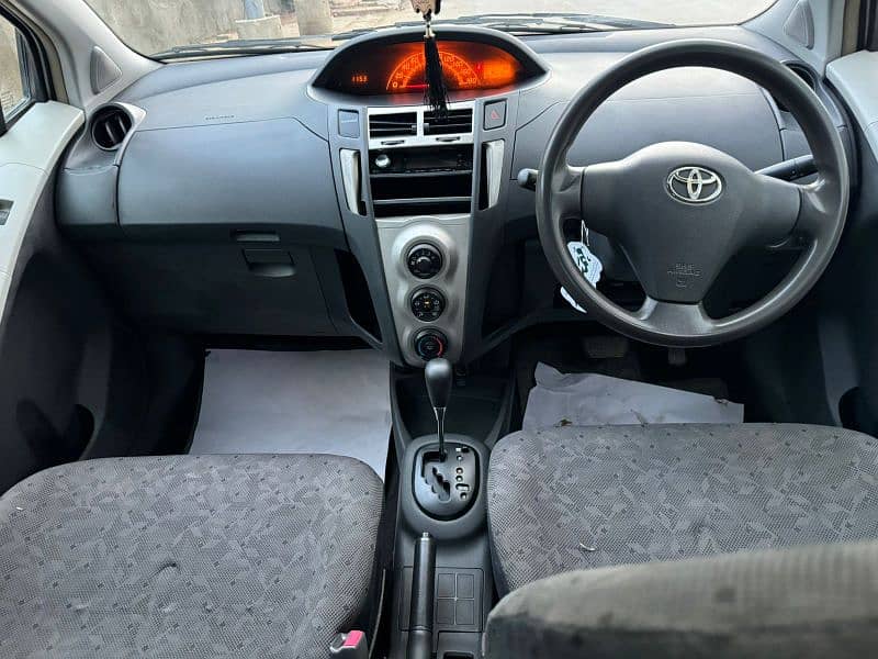 Toyota Vitz 2009 8