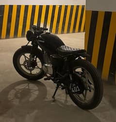 Suzuki GS150 SE - Cafe Racer