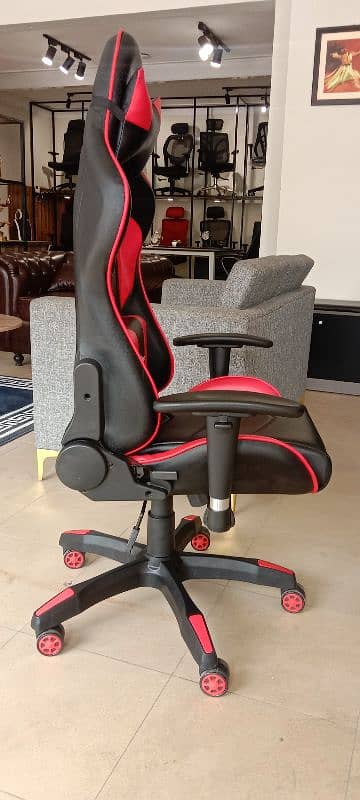 Gaming chair/computer chair 6