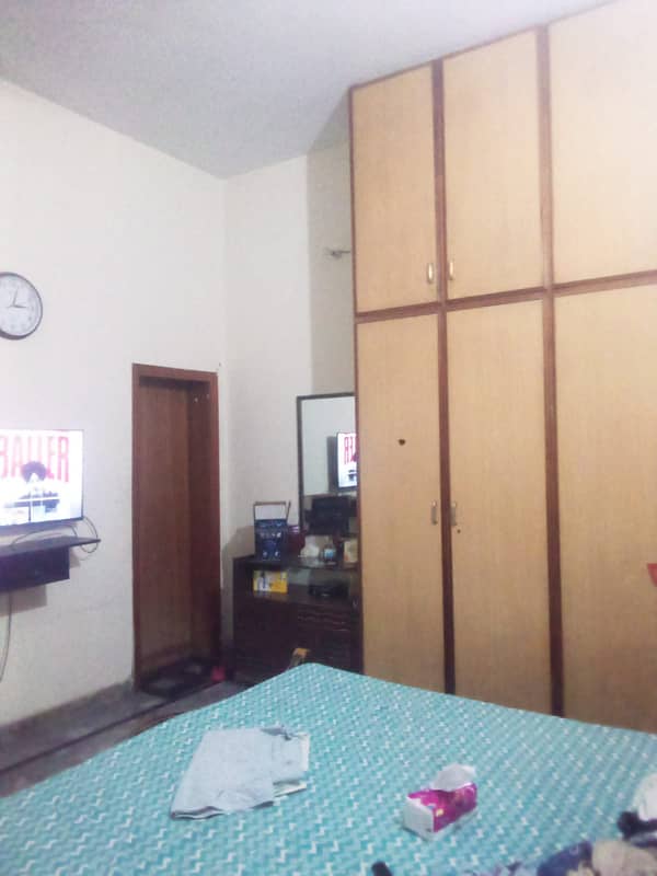 Lower Portion In Johar Town Phase 1 For Rent 4