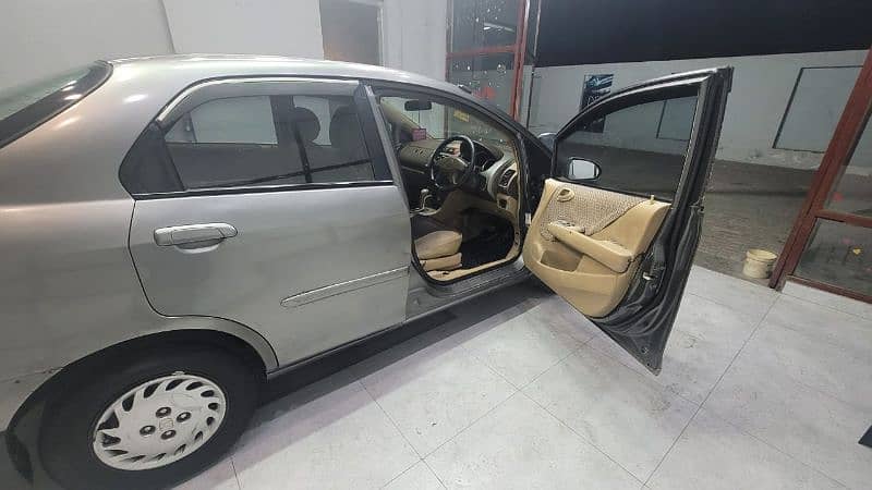 Honda City IDSI 2004 3