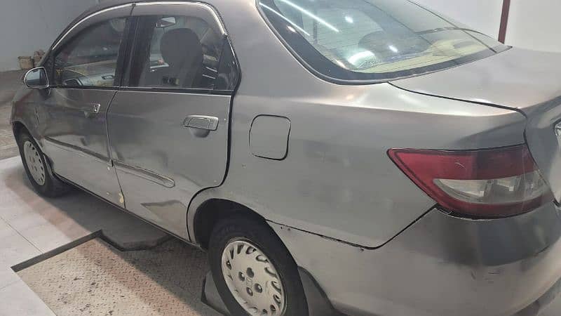 Honda City IDSI 2004 4