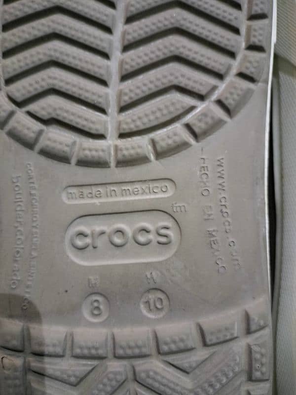 Crocs 2