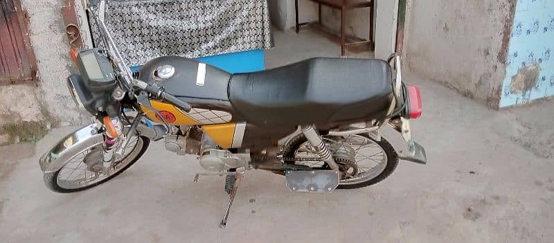 Ravi good condition bike 3