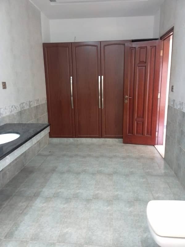 1 kanal full house for rent in gulshan e lahore 11