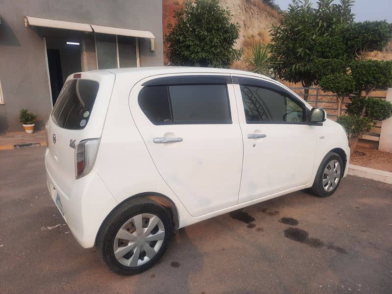 Daihatsu Mira 2016 4