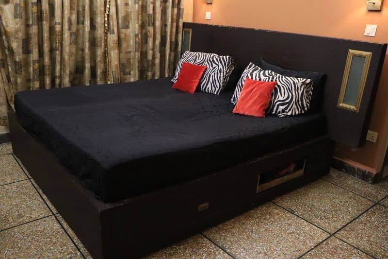 KING SIZE BED & ORTHOCARE Mattress 3