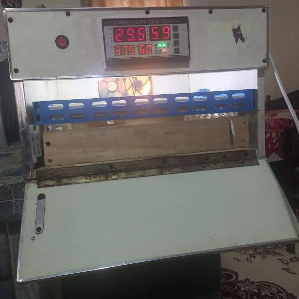 full automatic incubator 100+ eggs capacity 100% result ki guaranty ha 4