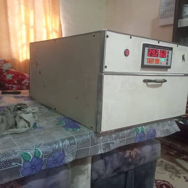 full automatic incubator 100+ eggs capacity 100% result ki guaranty ha 5