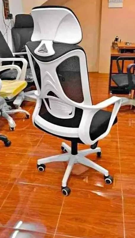 Chair / Executive chair / Office Chair / Chairs for sale in karachi 9