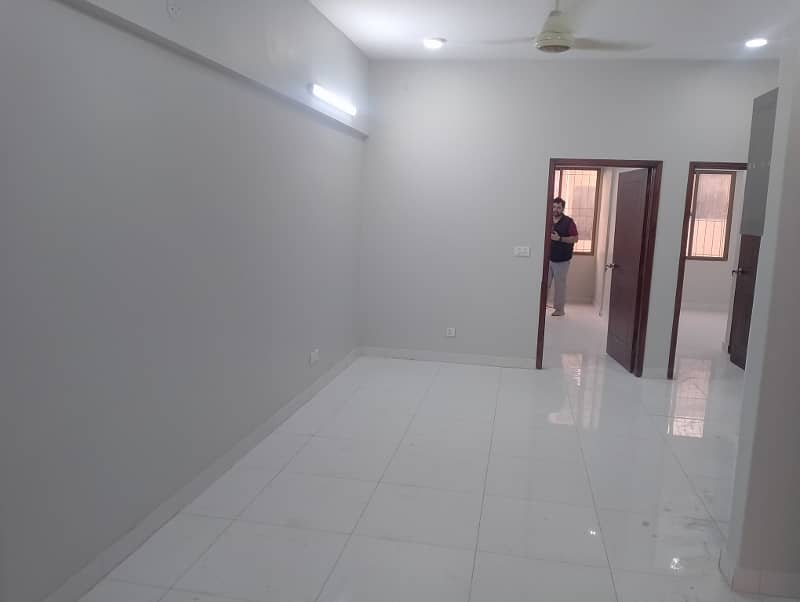 Defence DHA phase 5 badar commercial brand new apartment with lift available for rent 5