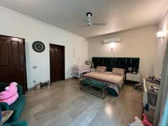 1 Kanal Well Maintained Modern House with Solar For Rent In DHA Ph3 Near Park, Commercial &; Mosque Genuine Pictures Attached 0