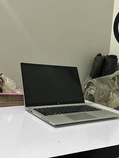 Hp Elitebook 840 G5 laptop ( windows 10, 8GB RAM, 256GB HDD, Intel Cor 0